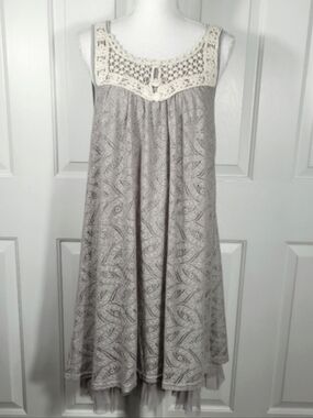 NWT A'reve Sleeveless Gray Midi Dress w/ Rosette Cream Crocheted Neckline
